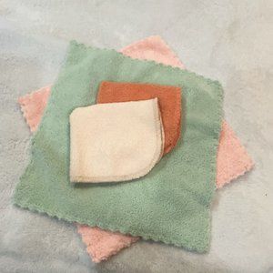 Brand New Towel Bundle from Modern Baby - Softest Towels Around!